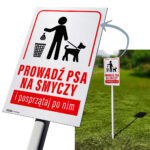Tabliczka słupek PROWADŹ PSA NA SMYCZY I POSPRZĄTAJ PO NIM